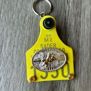 Arete De Vaca Llavero Cattle Tag Western Keychain